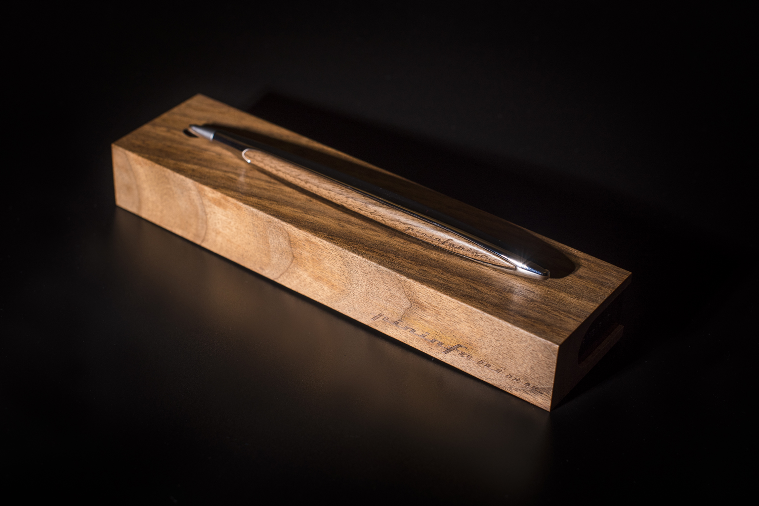 Шариковая ручка Pininfarina Cambiano SHINY CHROME