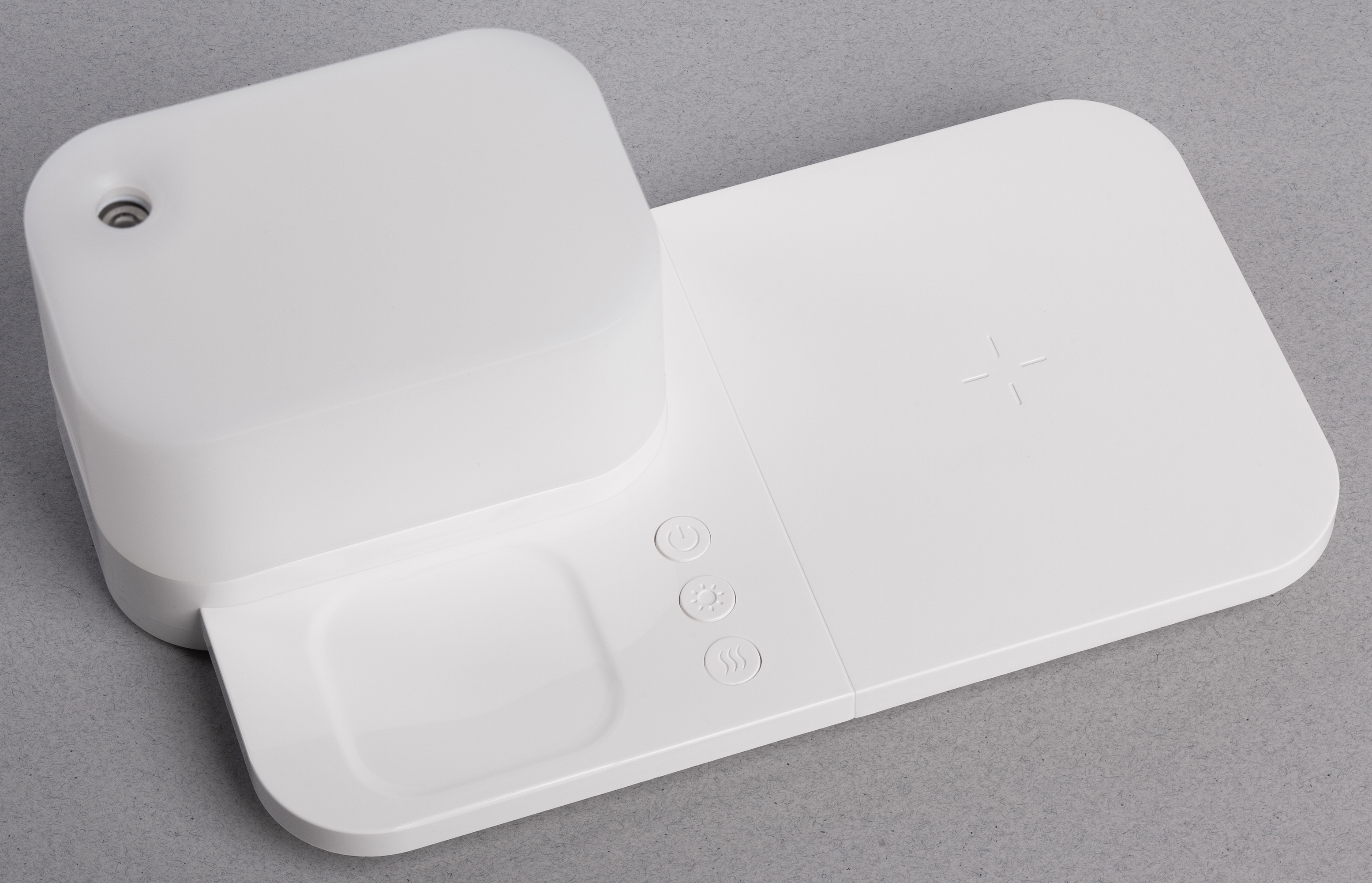 Настольная беспроводная (15W) зарядная станция "Smart Base" с увлажнителем и лампой Настольная беспроводная (15W) зарядная станция "Smart Base" с увлажнителем и лампой