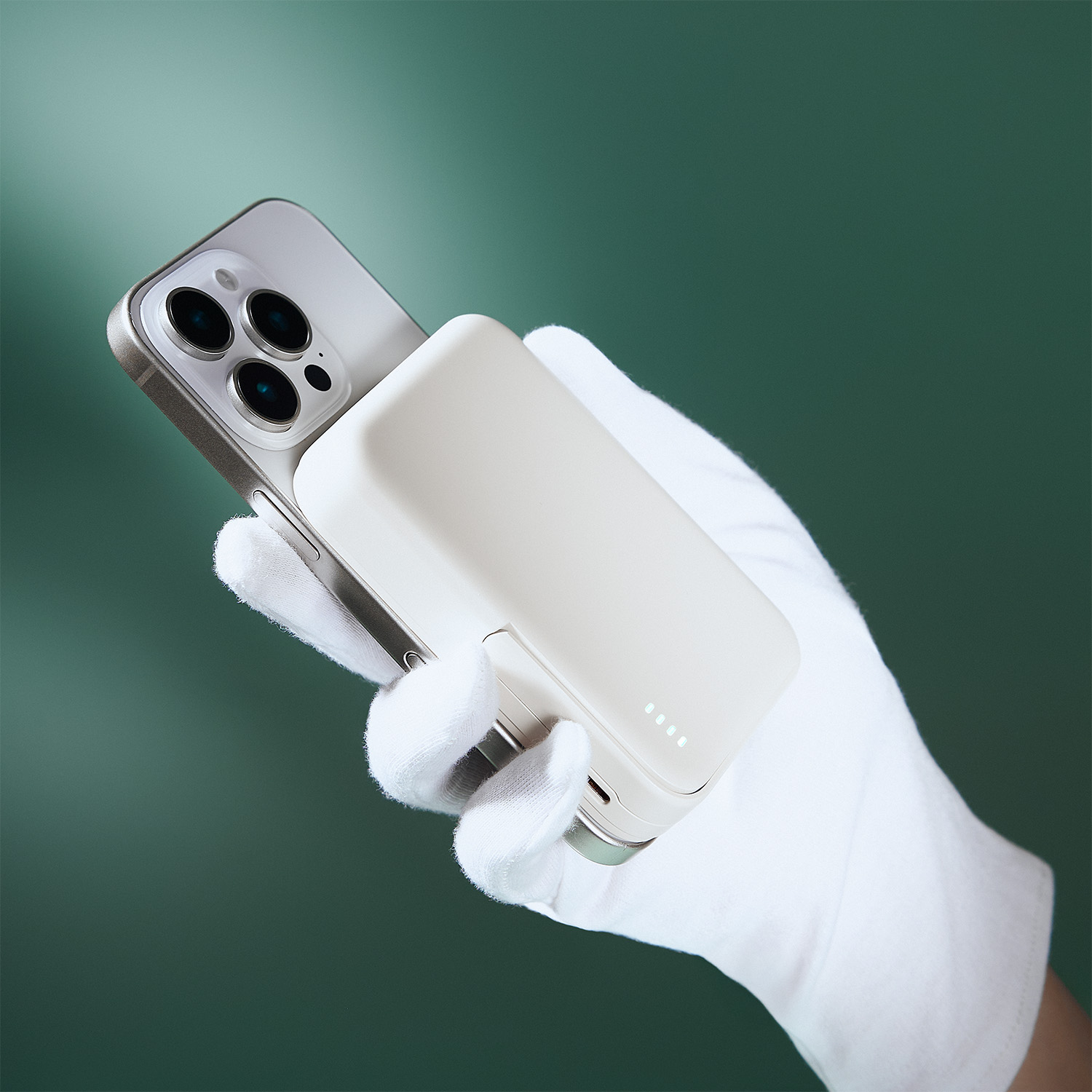 Внешний аккумулятор Юнион PD (Union PD) 10000mAh с функцией беспроводной зарядки 15W, белый Внешний аккумулятор Юнион PD (Union PD) 10000mAh с функцией беспроводной зарядки 15W, белый
