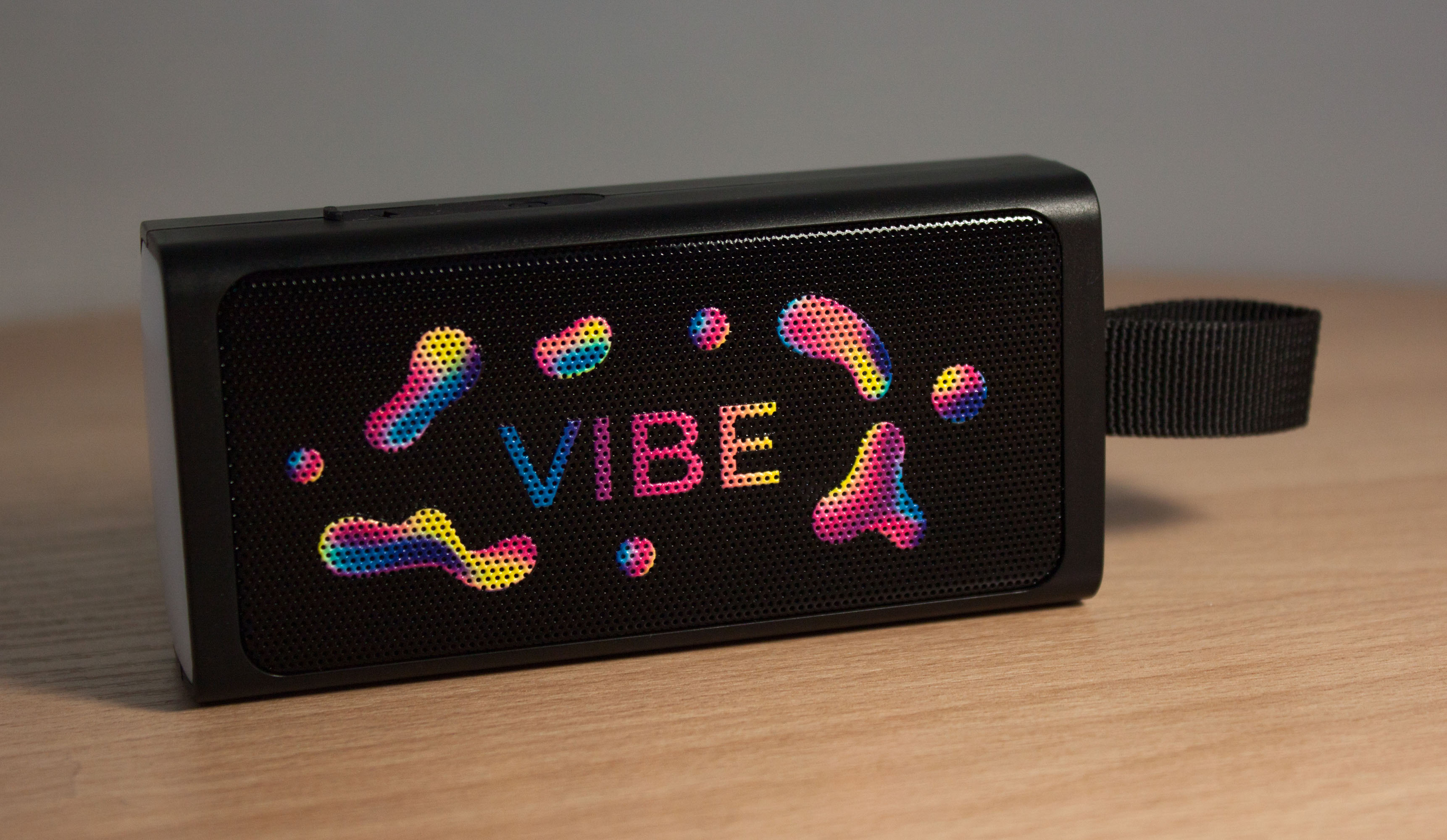 Bluetooth колонка "Vibe" 5Вт с фонариком и магнитным креплением Bluetooth колонка "Vibe" 5Вт с фонариком и магнитным креплением