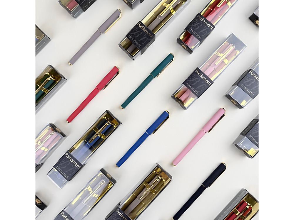 Ручка пластиковая шариковая Parliament, 0,7 мм, синие чернила, розовый/золотистый Ручка пластиковая шариковая Parliament, 0,7 мм, синие чернила, розовый/золотистый