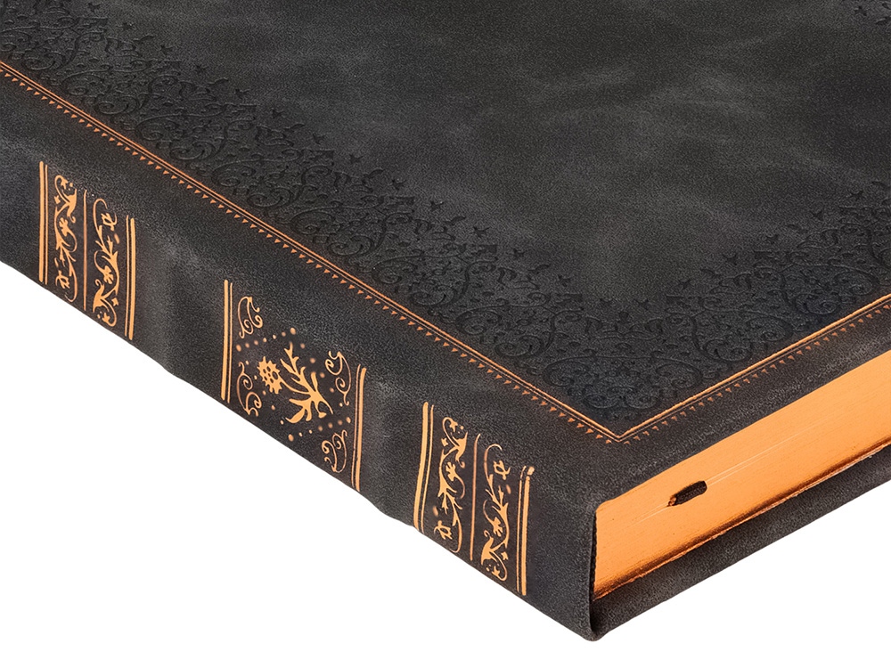 Ежедневник недатированный А5 Royal, черный с бронзовым срезом Ежедневник недатированный А5 Royal, черный с бронзовым срезом