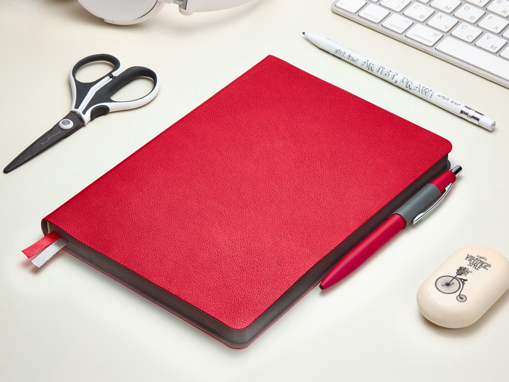 Ежедневник А5 датированный Boston 2026, красный с серым обрезом Ежедневник А5 датированный Boston 2026, красный с серым обрезом