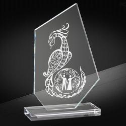 Награда из стекла с лазерной гравировкой