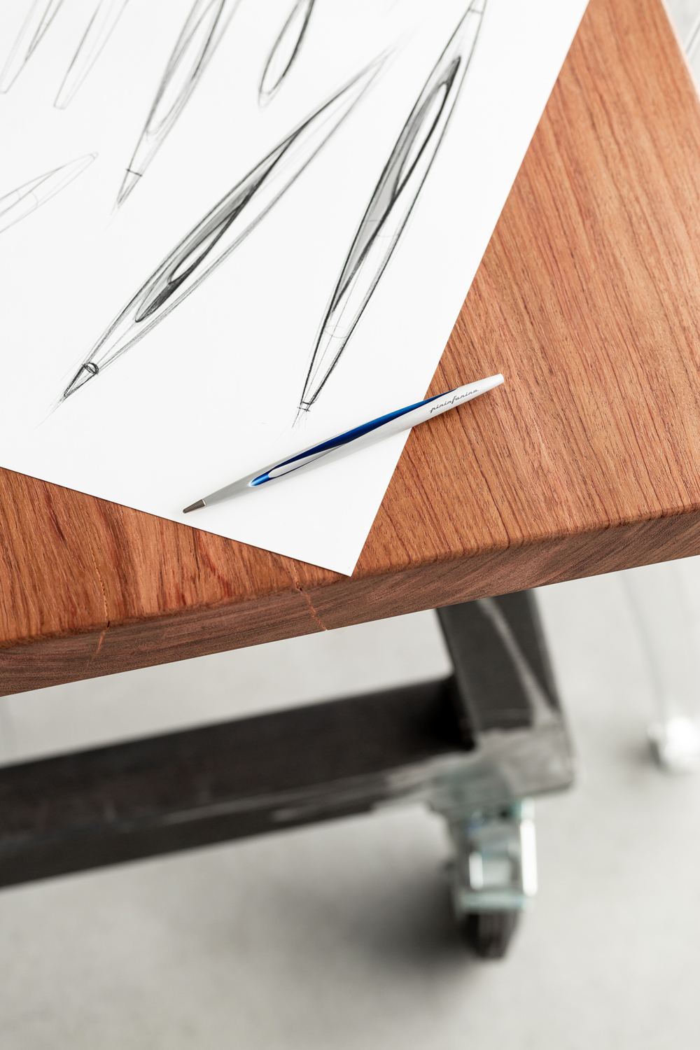 Вечная ручка Pininfarina Aero BLUE