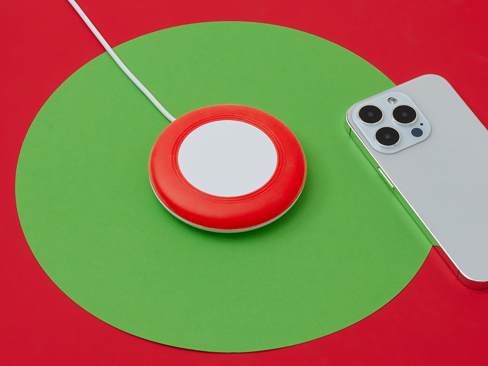 Беспроводное зарядное устройство со встроенным кабелем 2-в-1 Disc, красный