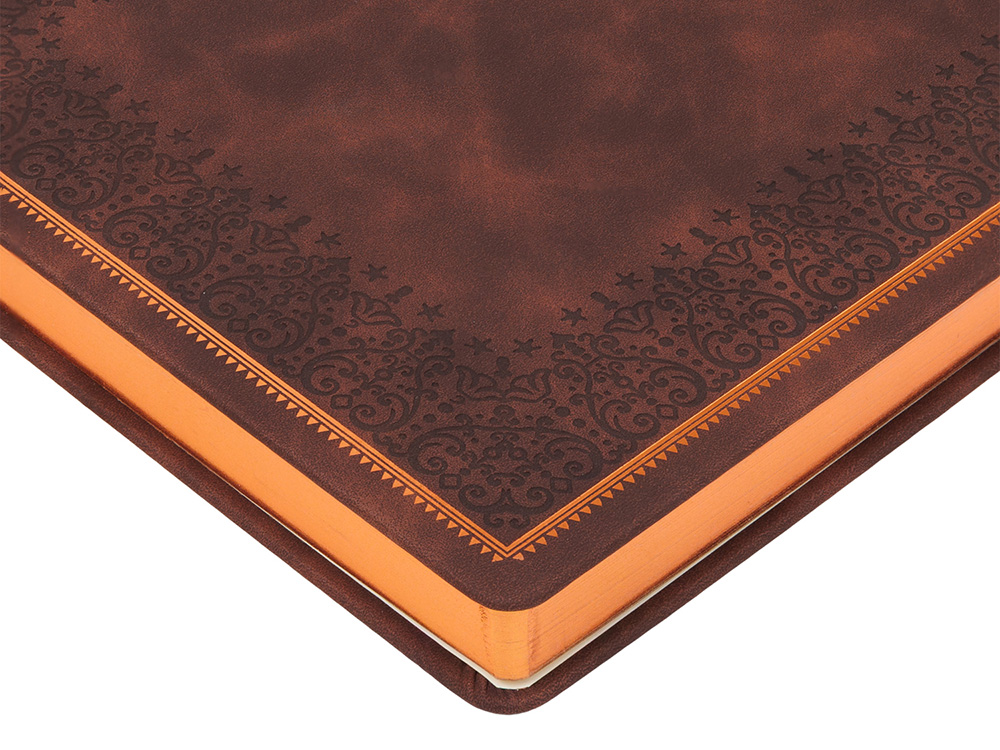 Ежедневник недатированный А4 Royal, коричневый с бронзовым срезом Ежедневник недатированный А4 Royal, коричневый с бронзовым срезом