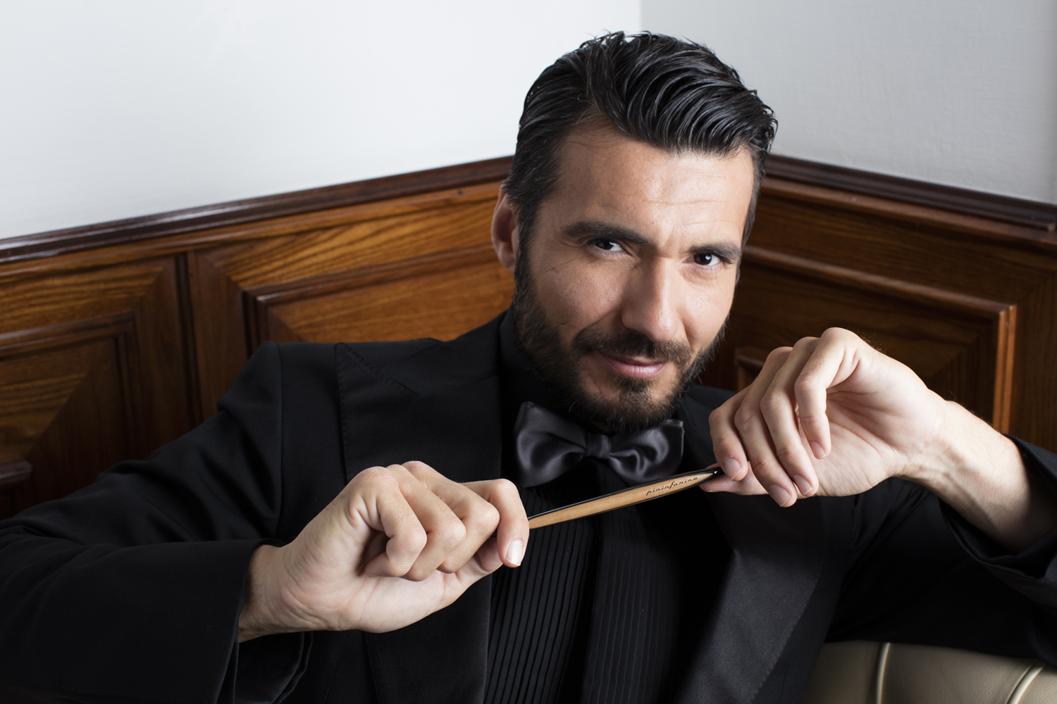 Вечная ручка Pininfarina Cambiano GLOSSY BLACK