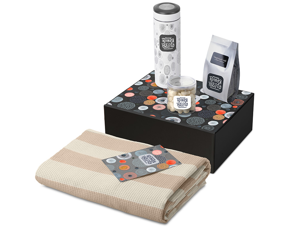 Подарочный набор Re:y. Warm с пледом, термосом и чаем Подарочный набор Re:y. Warm с пледом, термосом и чаем