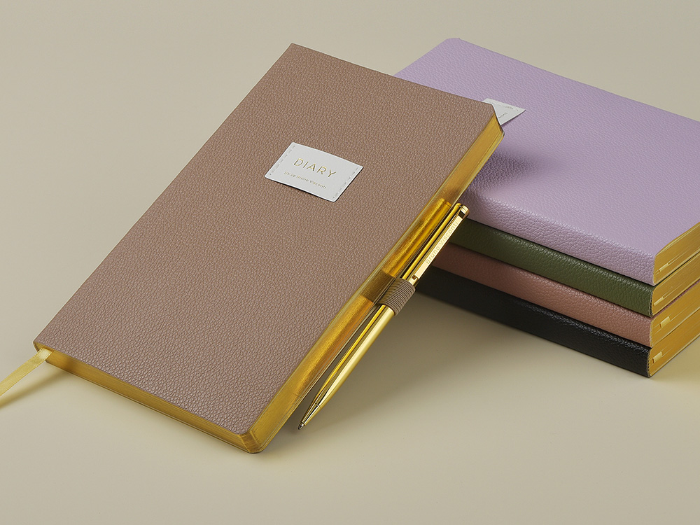 Ежедневник недатированный А5 Morandi. Пыльная роза с нашивкой, пыльно-розовый Ежедневник недатированный А5 Morandi. Пыльная роза с нашивкой, пыльно-розовый