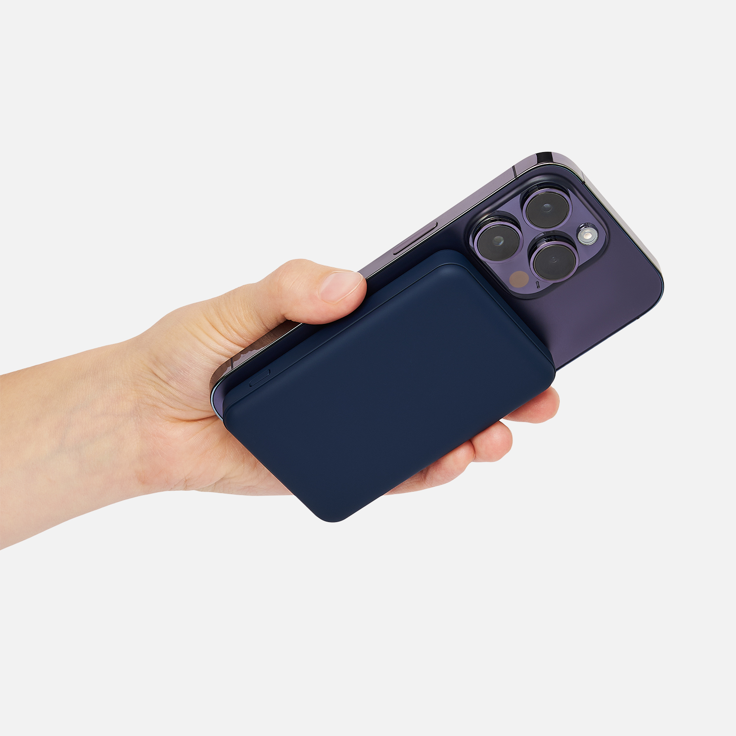 Внешний аккумулятор Ларго PD (Largo PD) 5000mAh с функцией беспроводной зарядки 15W, синий Внешний аккумулятор Ларго PD (Largo PD) 5000mAh с функцией беспроводной зарядки 15W, синий