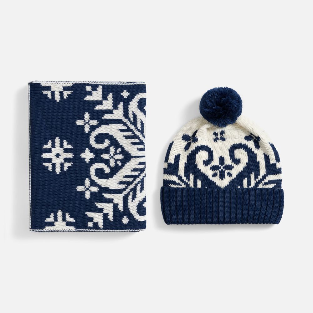 Шапка Wintertude, синяя с белым