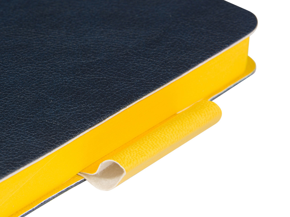 Ежедневник недатированный А5 Boston (темно-синий) желтый обрез