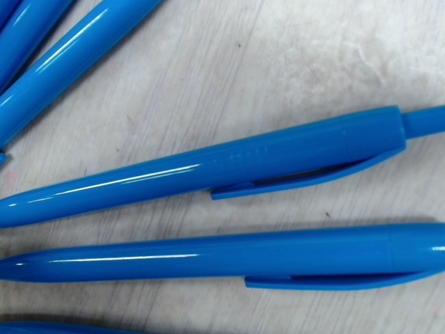 Ручка шариковая пластиковая Air, голубой (Р) Ручка шариковая пластиковая Air, голубой (Р)