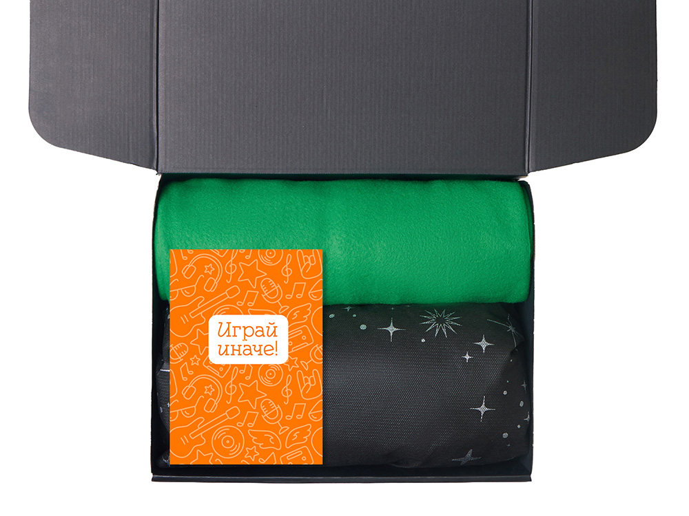 Подарочный набор с пледом, свечой и диффузором, зеленый