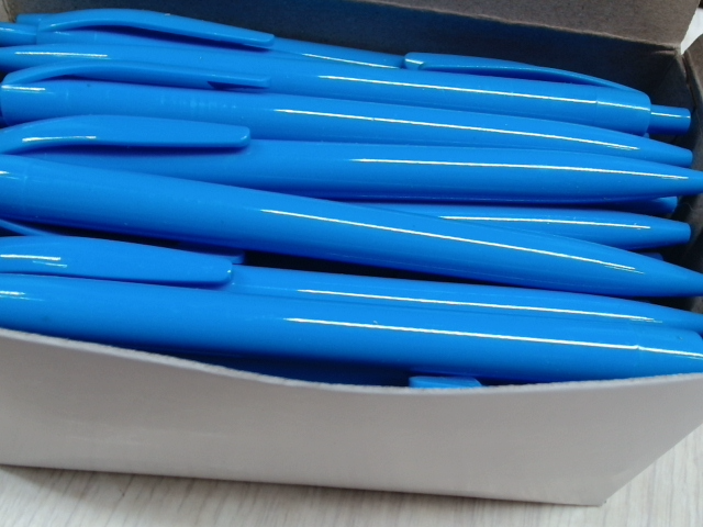 Ручка шариковая пластиковая Air, голубой (Р) Ручка шариковая пластиковая Air, голубой (Р)